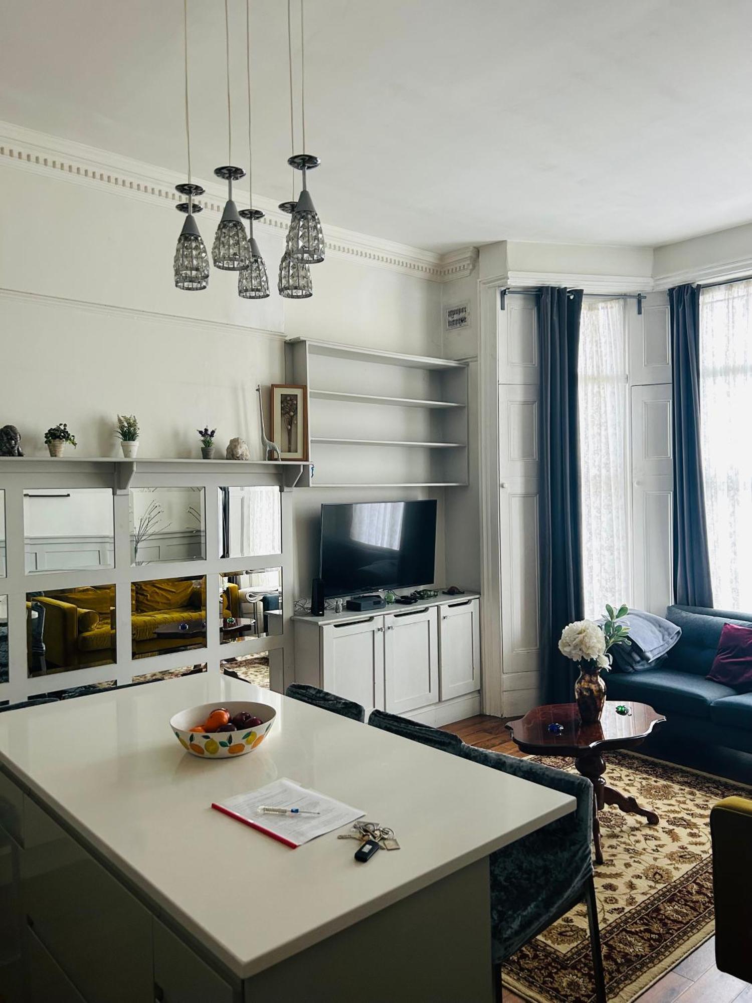 Stunning Holland Park- Sleeps 6 Apartament *